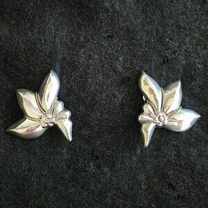 Vintage Taxco Mexico Silver Abstract Leaf Clip On Earrings
